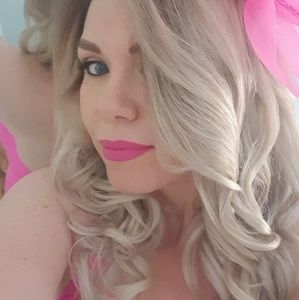 Meet your Posher, Lorna